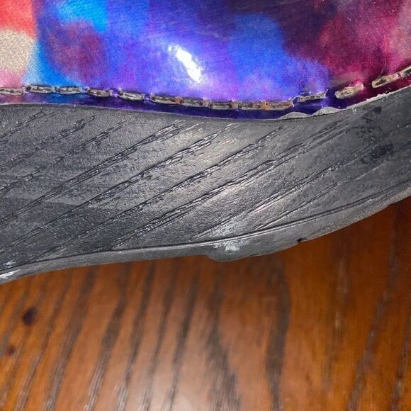 Woman’s dansko work clogs  - Picture 4 of 9